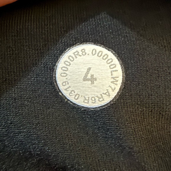 Lululemon Speed Up Shorts 2.5” Glacier Camo Starlight Black Sz 4 Rare Low Rise - Picture 11 of 11